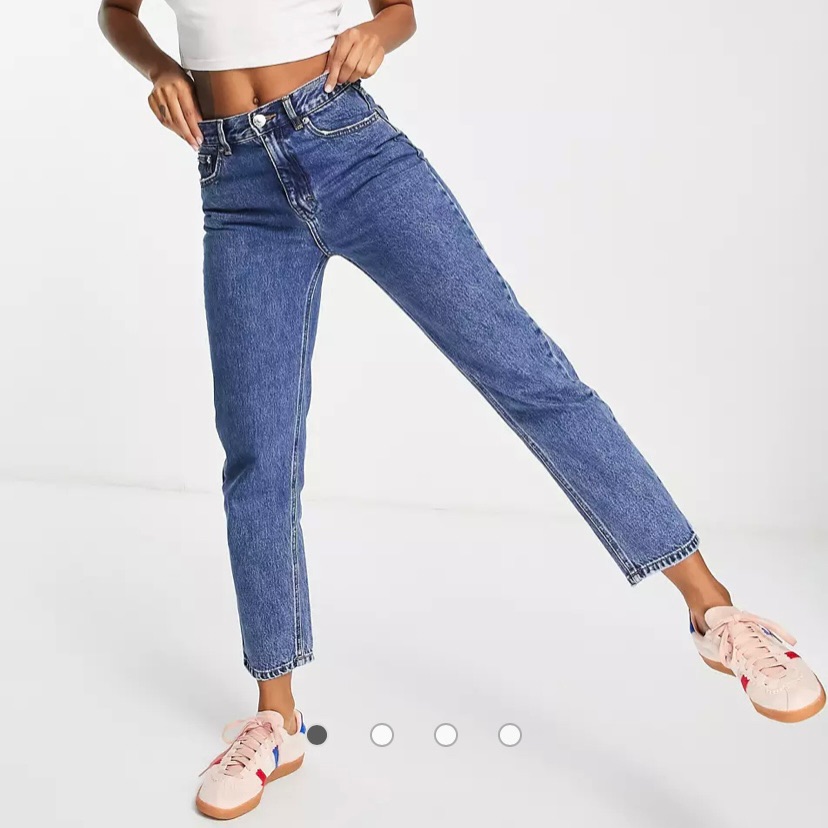 Pull&Bear High Rise Basic Mom Jeans